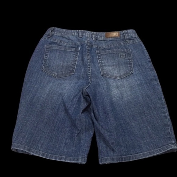 Liz Claiborne Jean Shorts - Picture 7 of 7